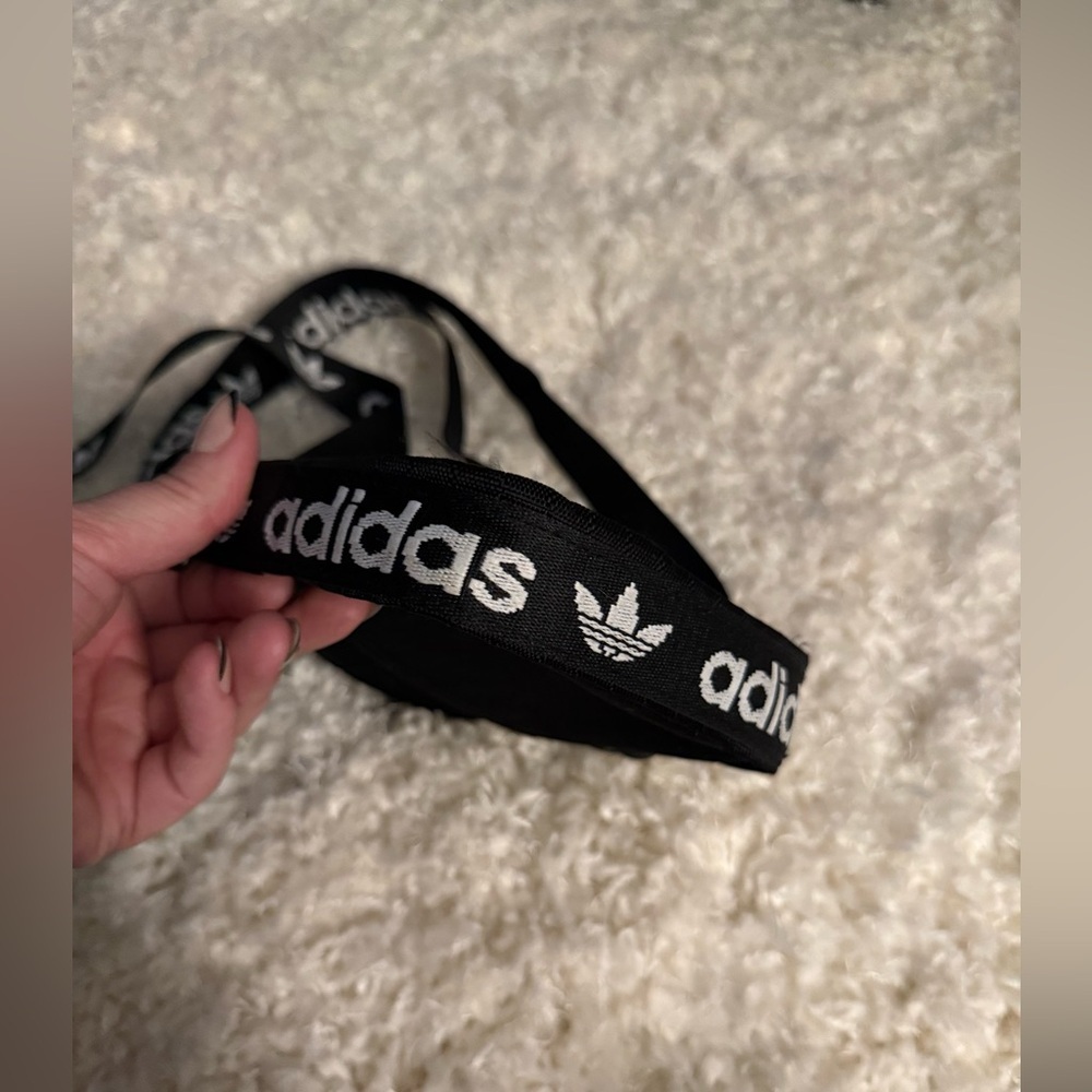 ADIDAS Unisex Originals Festival Crossbody Handbag - Black-White Like New - Picture 6 of 10